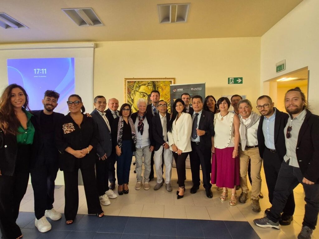 foto di gruppo organizzatori, clinici e rappresentanti